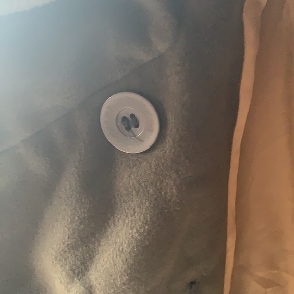 OLIVE GREEN WINTER COAT: Double breast, knee length. Unique collar-hood - Picture 7 of 16